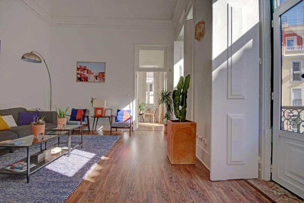 Unique Sao Bento Apartment Ideal For A Group Lisboa Eksteriør bilde