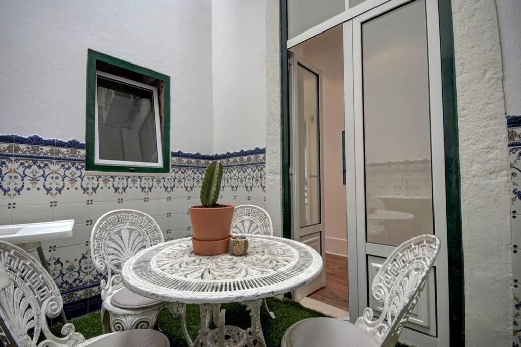 Unique Sao Bento Apartment Ideal For A Group Lisboa Eksteriør bilde
